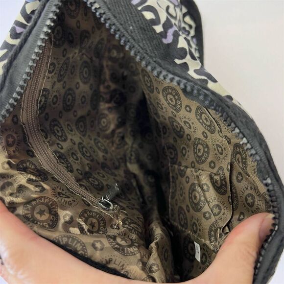 Kipling Leopard Print Nylon Expandable Messenger Crossbody Bag Unisex Travel - Picture 4 of 8